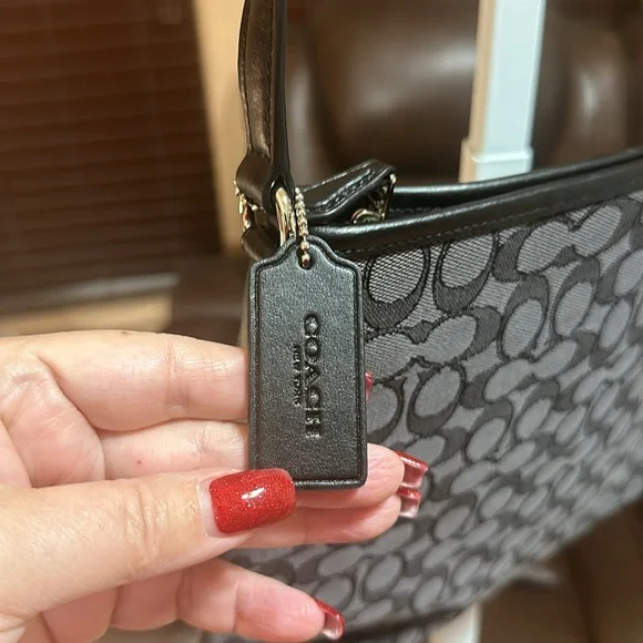 Coach Crossbody Bag - Picture 6 of 8